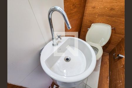 Casa de condomínio para alugar com 320m², 5 quartos e 2 vagasBanheiro 2