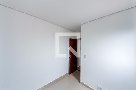 Quarto 2 de apartamento para alugar com 2 quartos, 40m² em Vila Antonieta, São Paulo
