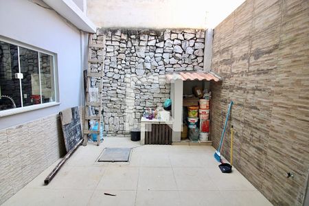 Casa de condomínio à venda com 220m², 3 quartos e 2 vagasÁrea de Serviço