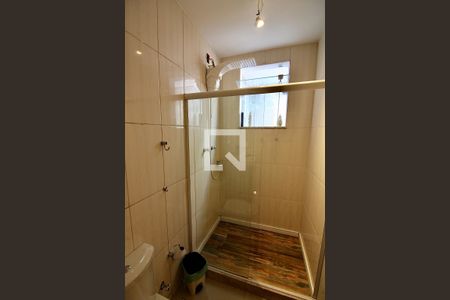 Casa de condomínio à venda com 220m², 3 quartos e 2 vagasBanheiro da Suíte 1