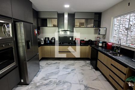 Casa de condomínio à venda com 220m², 3 quartos e 2 vagasCozinha