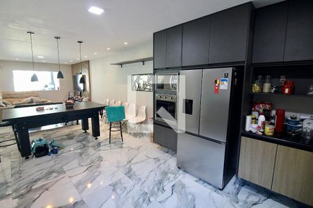 Casa de condomínio à venda com 220m², 3 quartos e 2 vagasCozinha