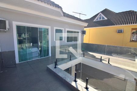 Casa de condomínio à venda com 220m², 3 quartos e 2 vagasVaranda da Suíte 2