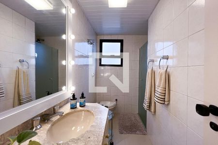 Apartamento à venda com 91m², 3 quartos e 2 vagas Apartamento à venda com 91m², 3 quartos e 2 vagasBanheiro da Suíte