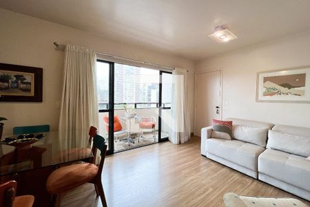 Sala de apartamento à venda com 3 quartos, 91m² em Vila Olímpia, São Paulo