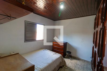 Casa à venda com 300m², 4 quartos e 5 vagas Casa à venda com 300m², 4 quartos e 5 vagasQuarto 3