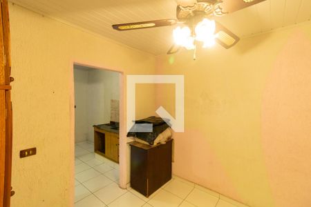 Casa à venda com 300m², 4 quartos e 5 vagas Casa à venda com 300m², 4 quartos e 5 vagasQuarto de Serviço