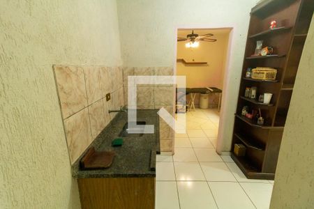 Casa à venda com 300m², 4 quartos e 5 vagas Casa à venda com 300m², 4 quartos e 5 vagasCozinha 2