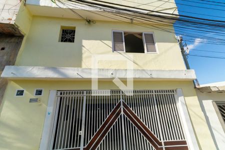 Casa à venda com 300m², 4 quartos e 5 vagas Casa à venda com 300m², 4 quartos e 5 vagasFachada