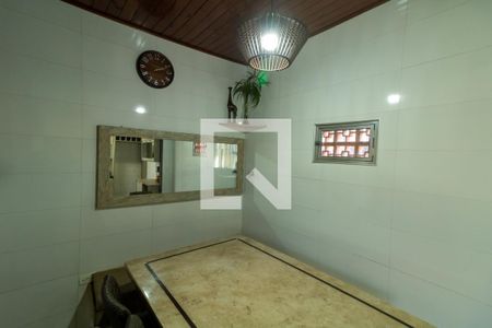 Casa à venda com 300m², 4 quartos e 5 vagas Casa à venda com 300m², 4 quartos e 5 vagasCozinha
