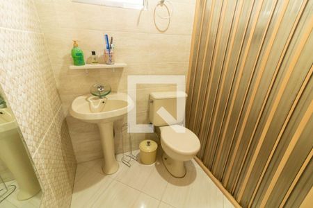 Casa à venda com 300m², 4 quartos e 5 vagas Casa à venda com 300m², 4 quartos e 5 vagasBanheiro 2