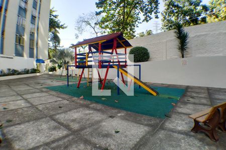 Apartamento à venda com 77m², 1 quarto e 1 vagaParquinho