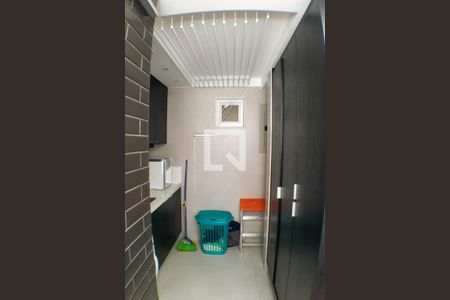 Apartamento à venda com 77m², 1 quarto e 1 vagaÁrea de Serviço