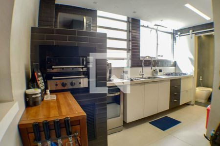 Apartamento à venda com 77m², 1 quarto e 1 vagaCozinha