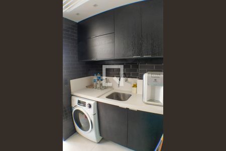 Apartamento à venda com 77m², 1 quarto e 1 vagaÁrea de Serviço