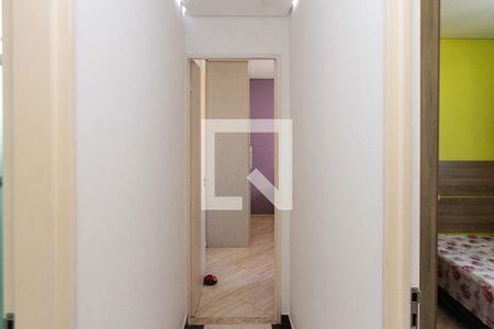 Corredor de apartamento à venda com 2 quartos, 45m² em Vila Alpina, São Paulo