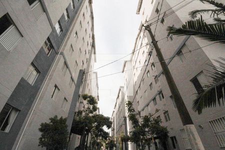 Apartamento à venda com 45m², 2 quartos e 1 vaga Apartamento à venda com 45m², 2 quartos e 1 vagaFachada