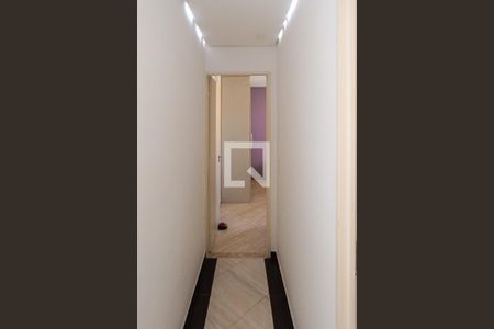 Corredor de apartamento para alugar com 2 quartos, 45m² em Vila Alpina, São Paulo