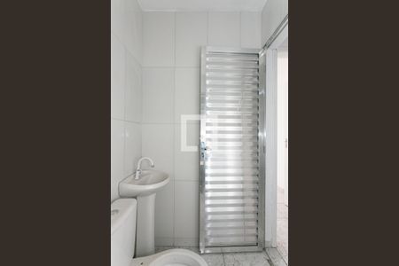 Apartamento para alugar com 55m², 2 quartos e sem vagaBanheiro