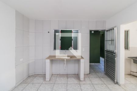 Cozinha de apartamento para alugar com 2 quartos, 55m² em Cidade Líder, São Paulo