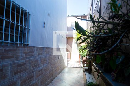 Casa à venda com 255m², 3 quartos e 2 vagasCorredor