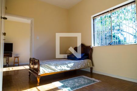 Casa à venda com 255m², 3 quartos e 2 vagasQuarto 3