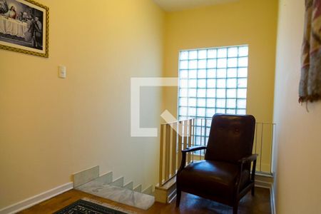 Casa à venda com 255m², 3 quartos e 2 vagasCorredor