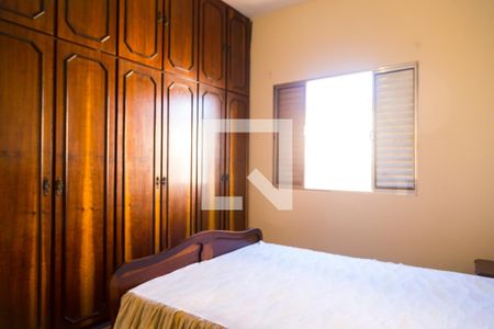 Casa à venda com 255m², 3 quartos e 2 vagasQuarto 1