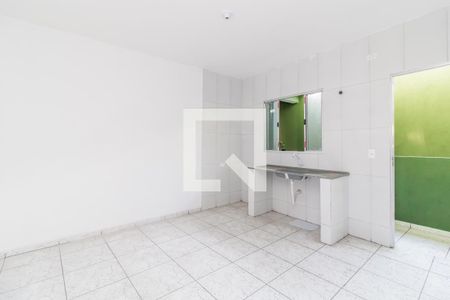 Sala de apartamento para alugar com 2 quartos, 55m² em Cidade Líder, São Paulo