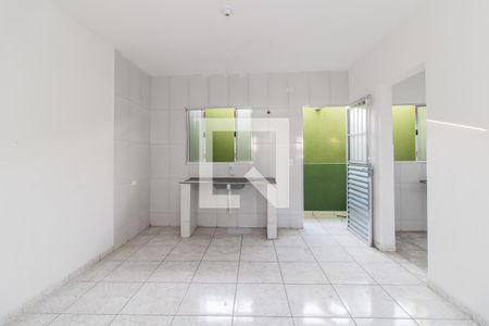 Sala de apartamento para alugar com 2 quartos, 55m² em Cidade Líder, São Paulo