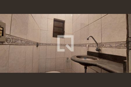 Casa para alugar com 300m², 4 quartos e 2 vagas Casa para alugar com 300m², 4 quartos e 2 vagasLavabo