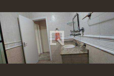 Casa para alugar com 300m², 4 quartos e 2 vagas Casa para alugar com 300m², 4 quartos e 2 vagasBanheiro 3