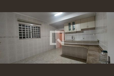 Casa para alugar com 300m², 4 quartos e 2 vagas Casa para alugar com 300m², 4 quartos e 2 vagasCozinha