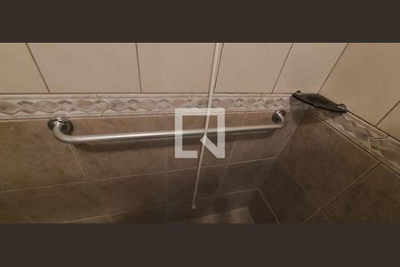 Casa para alugar com 300m², 4 quartos e 2 vagas Casa para alugar com 300m², 4 quartos e 2 vagasBanheiro 2 barras de apoio