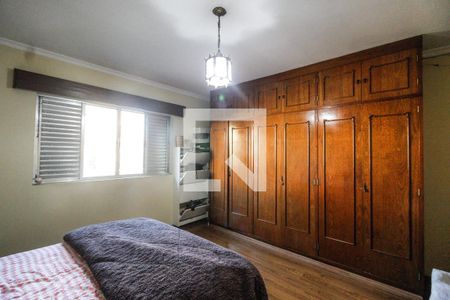 Casa à venda com 229m², 3 quartos e 3 vagas Casa à venda com 229m², 3 quartos e 3 vagasQuarto 3