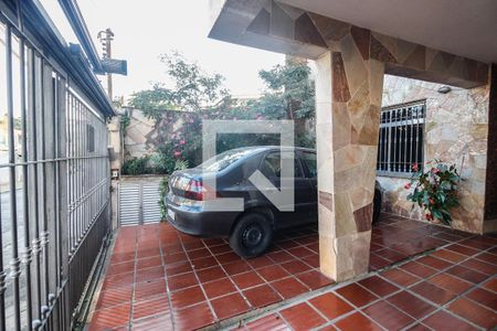 Casa à venda com 229m², 3 quartos e 3 vagas Casa à venda com 229m², 3 quartos e 3 vagasGaragem