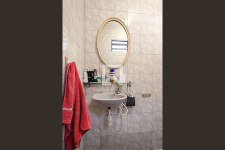 Casa à venda com 229m², 3 quartos e 3 vagas Casa à venda com 229m², 3 quartos e 3 vagasBanheiro de serviço 1