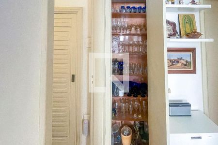 Apartamento à venda com 160m², 3 quartos e 1 vagaCorredor 