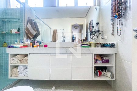 Apartamento à venda com 160m², 3 quartos e 1 vagaBanheiro da Suíte