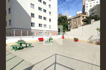 Apartamento à venda com 73m², 3 quartos e 2 vagas Apartamento à venda com 73m², 3 quartos e 2 vagasÁrea comum - Pátio