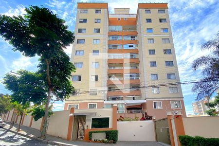 Apartamento à venda com 73m², 3 quartos e 2 vagas Apartamento à venda com 73m², 3 quartos e 2 vagasFachada