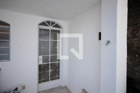 Casa para alugar com 102m², 3 quartos e sem vagaVaranda frente