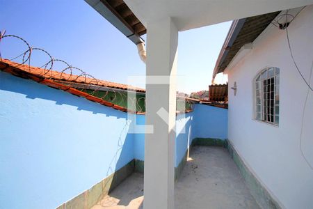 Casa para alugar com 102m², 3 quartos e sem vagaVaranda frente