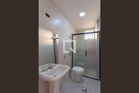 Apartamento à venda com 62m², 2 quartos e 1 vaga Apartamento à venda com 62m², 2 quartos e 1 vagaBanheiro