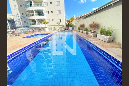Apartamento à venda com 72m², 3 quartos e 2 vagasÁrea comum - Piscina