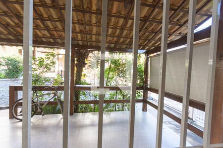 Sala de casa de condomínio à venda com 3 quartos, 186m² em Badu, Niterói