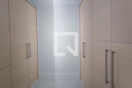 Apartamento para alugar com 60m², 1 quarto e 1 vagaCloset