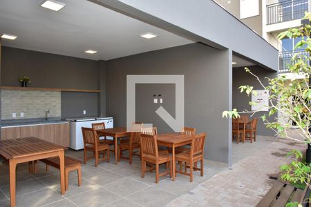 Apartamento para alugar com 34m², 2 quartos e sem vagaÁrea comum - Churrasqueira