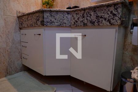 Casa à venda com 200m², 4 quartos e 5 vagasBanheiro Suíte 1