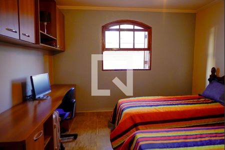 Casa à venda com 200m², 4 quartos e 5 vagasQuarto 3